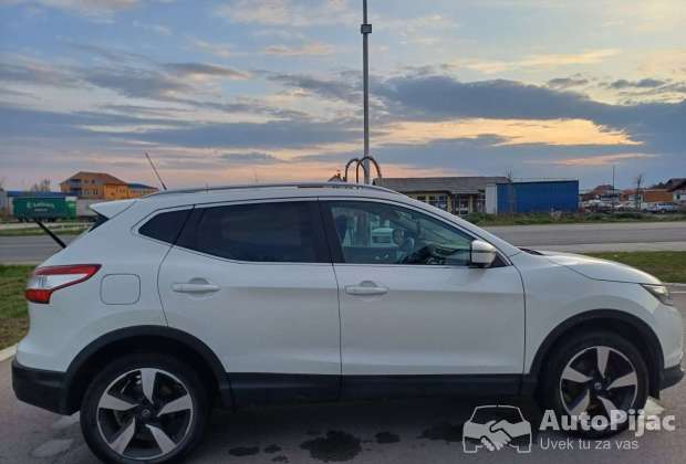 Nissan Qashqai 1.6 DCI 2016. godište | 11.750 €