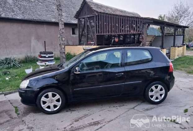 golf_5_2005g_14_1_polovni_automobili_autopijac.rs