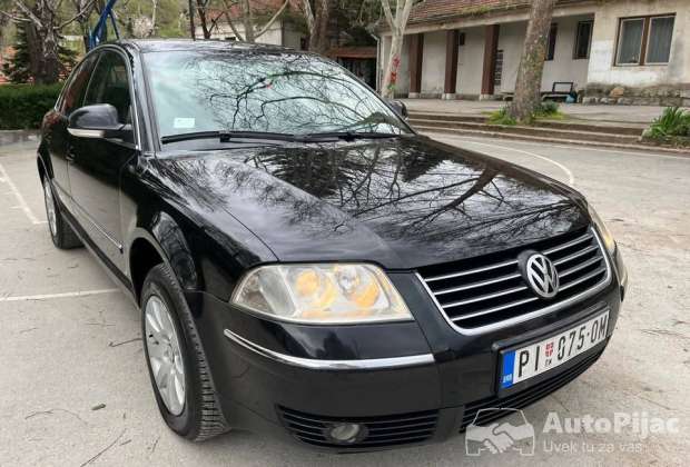 pasat_b55_19tdi_131ks_2004god_2800e_smart_fortwo_b_1_polovni_automobili_autopijac.rs