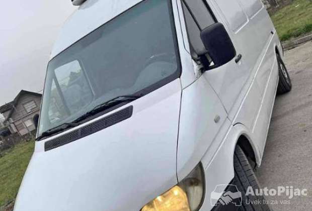 pezo_bokser_1_polovni_automobili_autopijac.rs