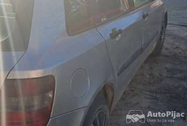 stilo_19jtd_2003god_odjavljen_istekla_reg_moze_zam_1_polovni_automobili_autopijac.rs
