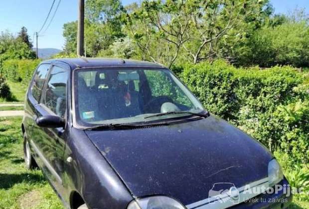 fiat_sicento_2_komada_1_polovni_automobili_autopijac.rs
