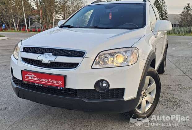 Chevrolet Captiva 2.0D 4WD																											2010. godište