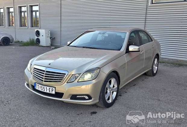 Mercedes E220Cdi 2009God Bukvalno novo