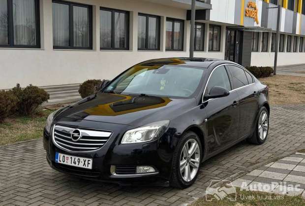 Opel Insignija