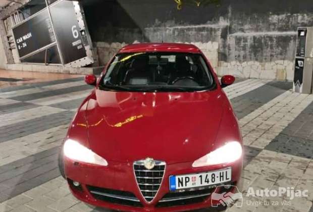 2007_alfa_romeo_147_1_polovni_automobili_autopijac.rs