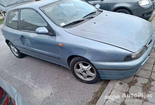 fiat_bravo_16_2001_kompletan_auto_u_delovima_1_polovni_automobili_autopijac.rs