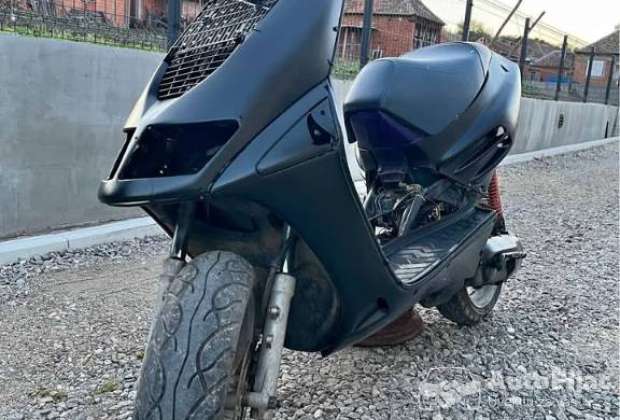 aprilia_sr50_1_polovni_automobili_autopijac.rs
