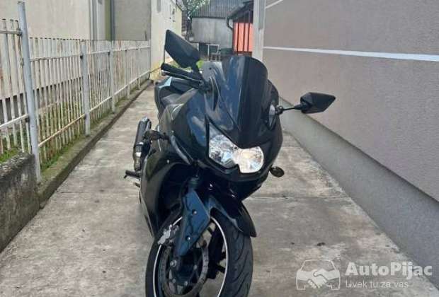 ninja_kawasaki_250r_1_polovni_automobili_autopijac.rs