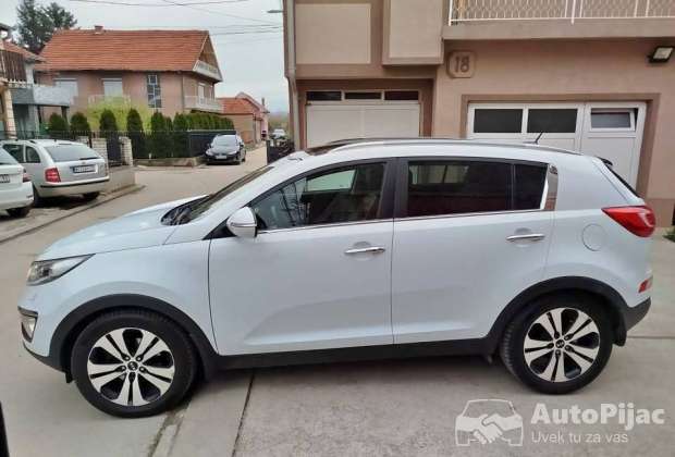 kia_sportage_17_diz_201011_god_reg_0327_servisi_no_1_polovni_automobili_autopijac.rs