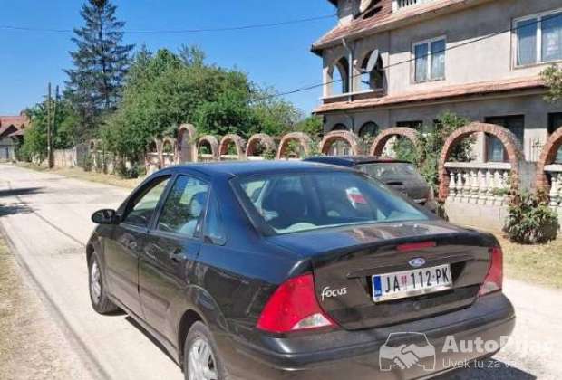 ford_focus_mk1_1_polovni_automobili_autopijac.rs