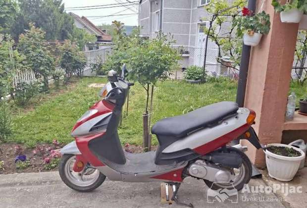 skuter_49_1_polovni_automobili_autopijac.rs