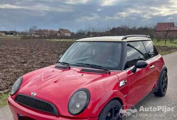 mini_cooper_1_polovni_automobili_autopijac.rs