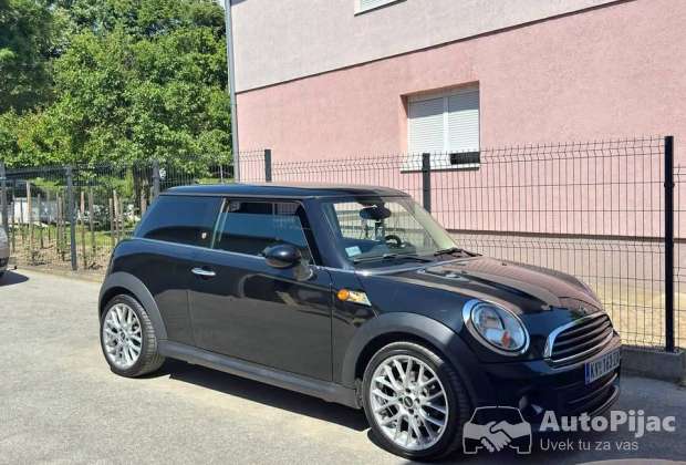 2011 MINI one
