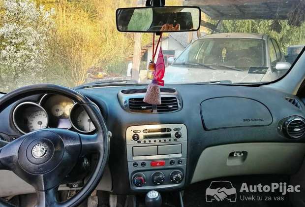 2002_alfa_1_polovni_automobili_autopijac.rs
