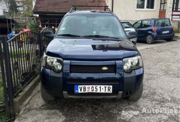 lend_rover_freelender_2004_1_polovni_automobili_autopijac.rs