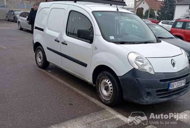 Prodajem auto