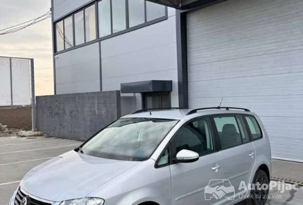 vw_turan_2009_1_polovni_automobili_autopijac.rs