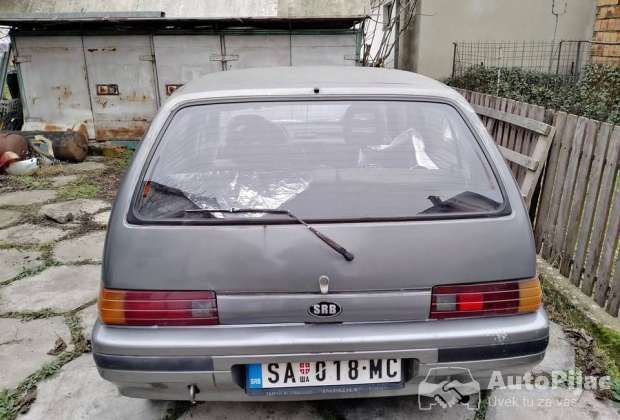 1990_daihatsu_charade_1_polovni_automobili_autopijac.rs