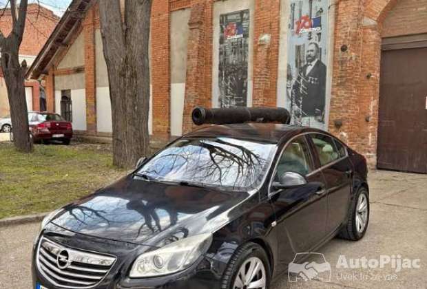 Opel Insignia 2.0TDCI 2011