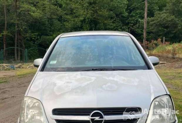 Opel Meriva 1.6. Benzin 2003.