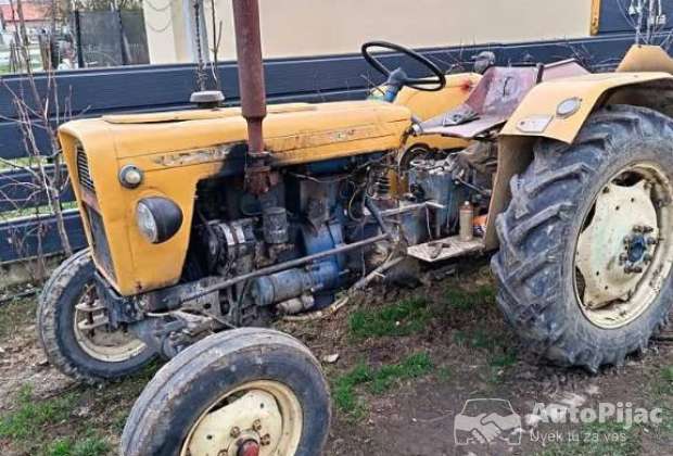 Ursus 335 i imt sejac dva reda