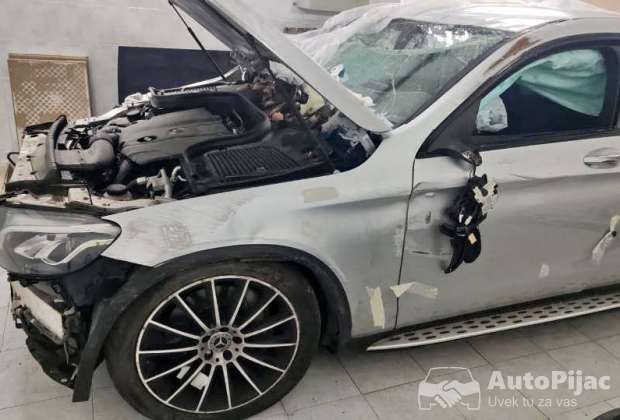 mercedes_glc_220_cdi_4_matic_2018_godina_4x4_autom_1_polovni_automobili_autopijac.rs