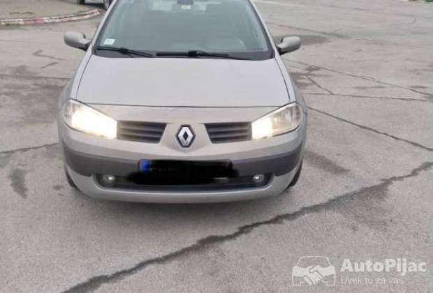 Reno Megan 1.6 benzin 2003 god reg do 9 meseca