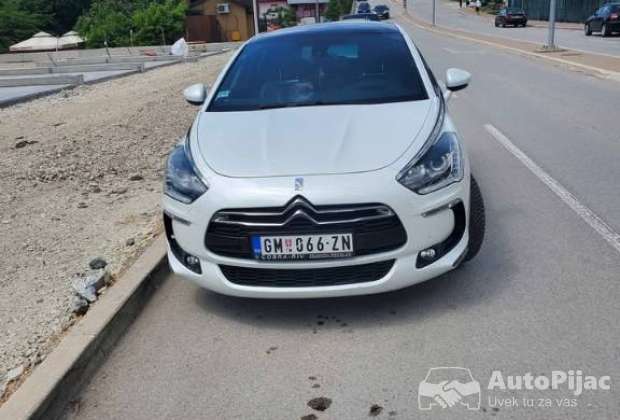 citroen_ds5_hibrid_2013_44_automatik_ful_oprema_ko_2_polovni_automobili_autopijac.rs
