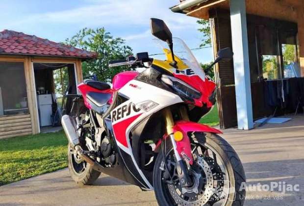 peda_pro_250r_1_polovni_automobili_autopijac.rs
