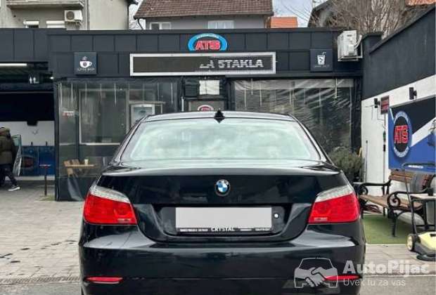 BMW 5 2009 2.5 benzin