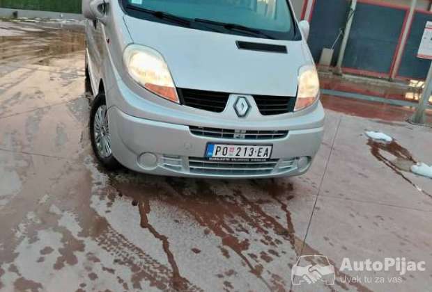 putnicki_kombi_reno_trafik_1_polovni_automobili_autopijac.rs