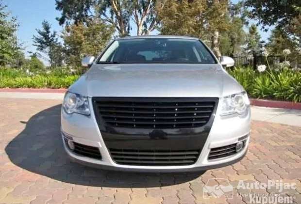 VW Passat B6 Maska Grill bez znaka 05+