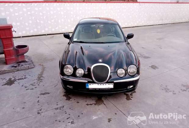 Jaguar S-Type 3.0 V6 240ks