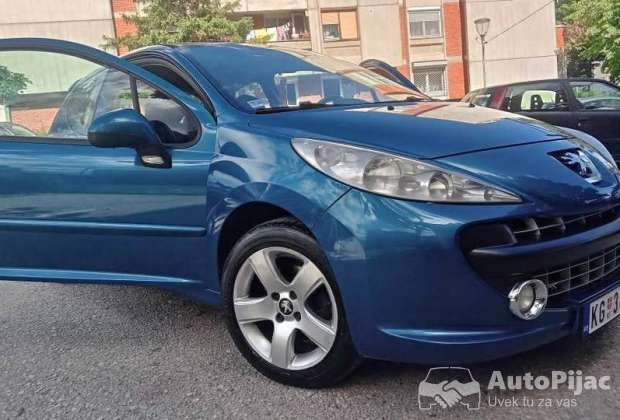 pezo_16_benzin_1_polovni_automobili_autopijac.rs