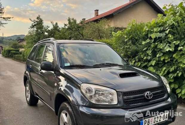 toyota_rav4_d4d_1_polovni_automobili_autopijac.rs