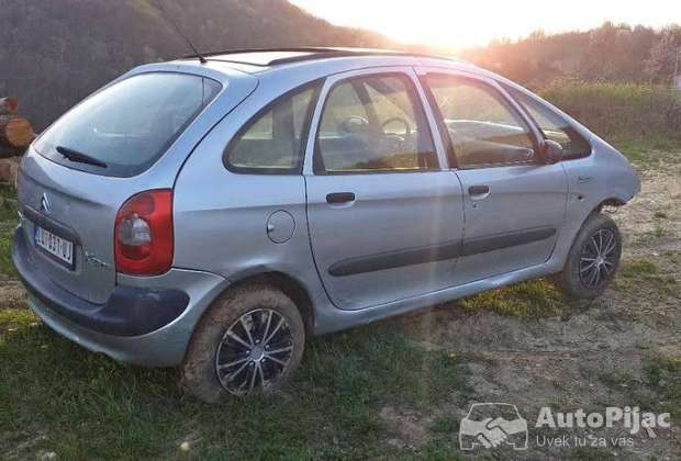 Citroen  picaso neispravan