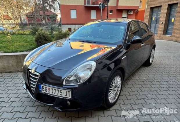 Alfa Romeo Giulietta 2.0 JTD 170 KS • 2013 • Koža • Panorama • Letnje + Zimske