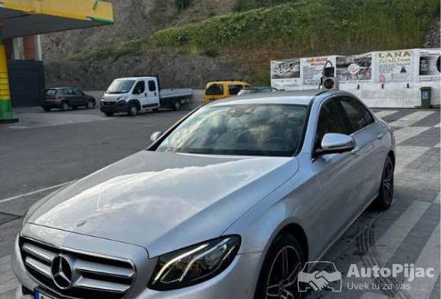 2016 Mercedes-Benz E-Class