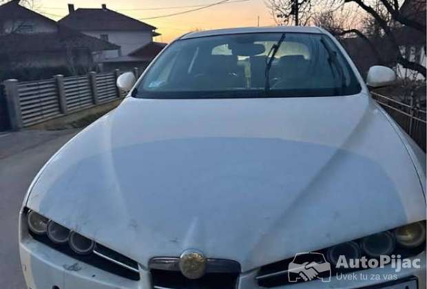 alfa_romeo_159_24_q4_209ks_reg_140126_1_polovni_automobili_autopijac.rs