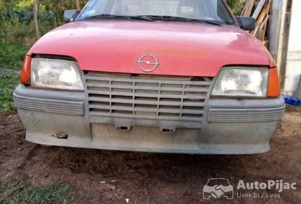 opel_suz_13_ohc_300e_1_polovni_automobili_autopijac.rs