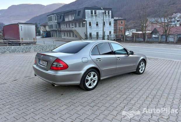 MERCEDES 280 4 MATIK 2008 godina