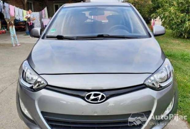 Hyundai i20 benz 42000km