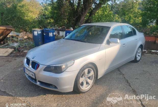 BMW e60 520i 
