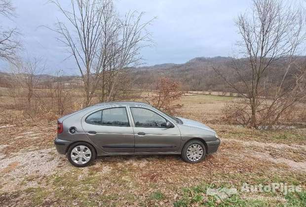 renault_megane_5_polovni_automobili_autopijac.rs