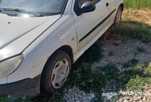 pezo_206_19dizel_1_polovni_automobili_autopijac.rs