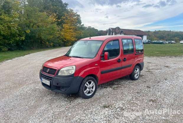 na_prodaju_fiat_doblo_2006god_16_benzinmetan_velik_1_polovni_automobili_autopijac.rs