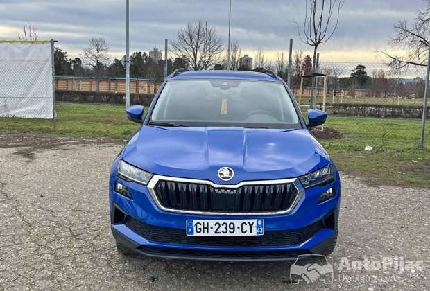 2022 Škoda karoq novi sad
