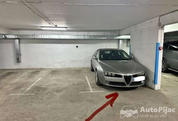 garazno_mesto_u_centru_1_polovni_automobili_autopijac.rs