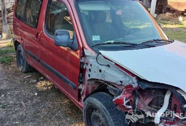 citron_berlingo_20_hdi_delovi_1_polovni_automobili_autopijac.rs